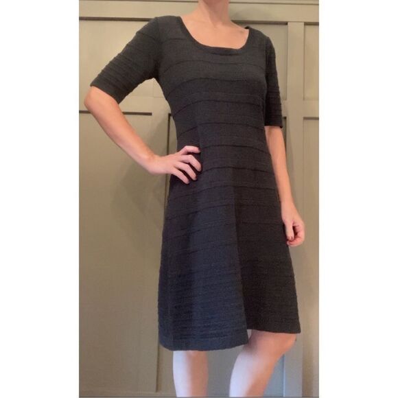 𝅺CALVIN Klein Ribbed Knit Sweater Dress in Charcoal Gray Size Medium - Picture 2 of 10